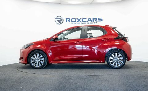 Toyota Yaris Hatchback SJ23WKU Red #4