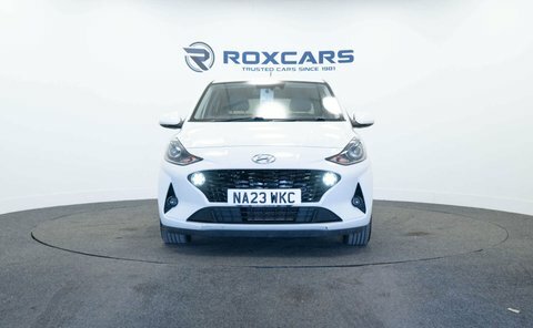 Hyundai I10 Hatchback NA23WKC White #2