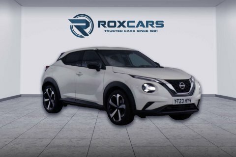 Nissan Juke Suv White