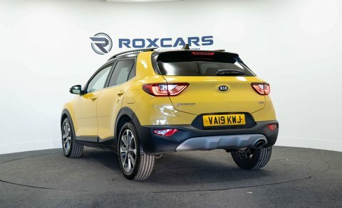 Kia Stonic Suv Yellow #5
