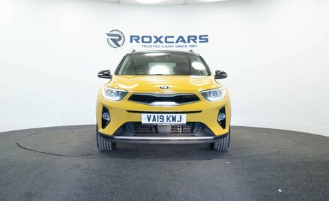 Kia Stonic Suv Yellow #2