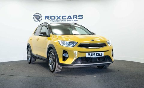 Kia Stonic Suv Yellow