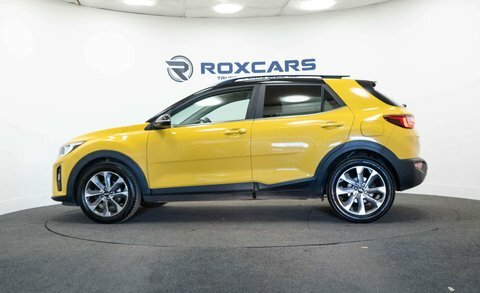 Kia Stonic Suv Yellow #4