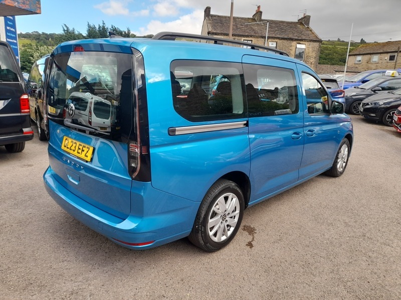 Volkswagen Caddy Maxi Life C20 Life Tdi 7 Blue #4