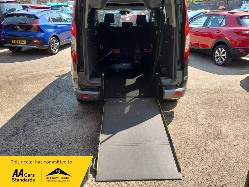 Ford Grand Tourneo Connect Grd Grand Titanium Tdci Grey #2