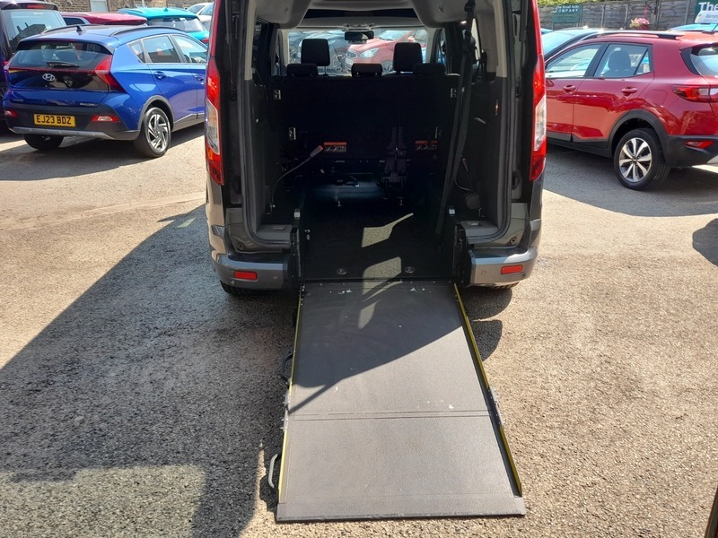 Ford Grand Tourneo Connect 1.5L Titanium Blue #16