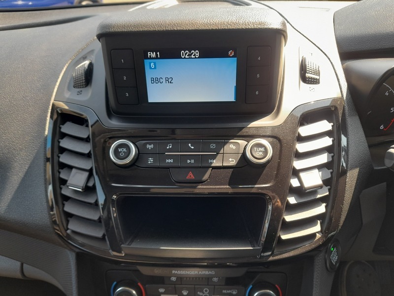 Ford Grand Tourneo Connect 1.5L Titanium Blue #9