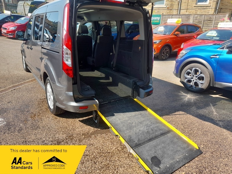 Ford Grand Tourneo Connect Grd Grand Titanium Tdci Grey #2