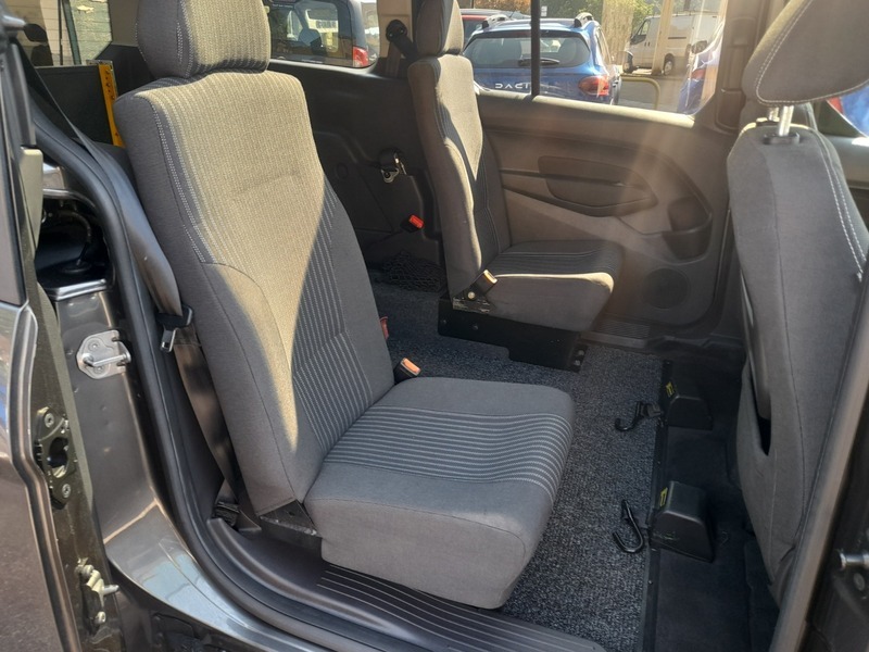 Ford Grand Tourneo Connect Mpv Blue #13
