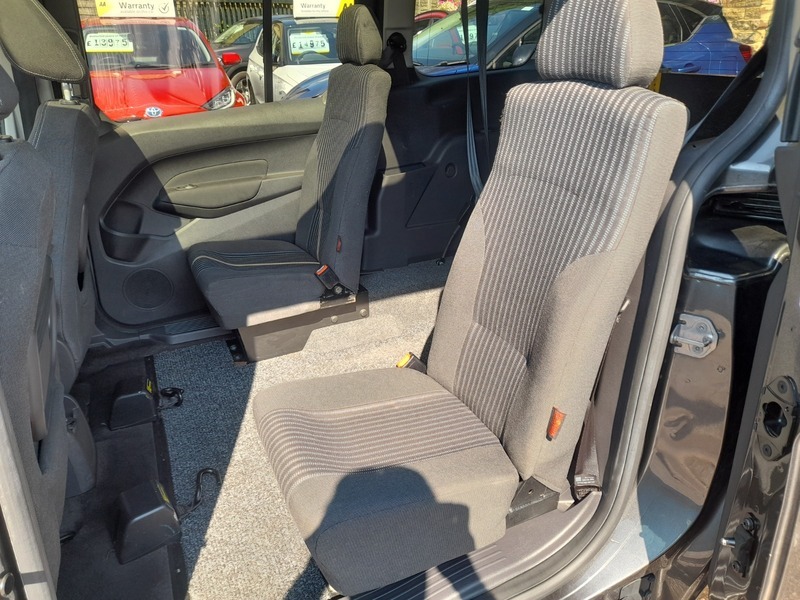 Ford Grand Tourneo Connect Mpv Blue #20