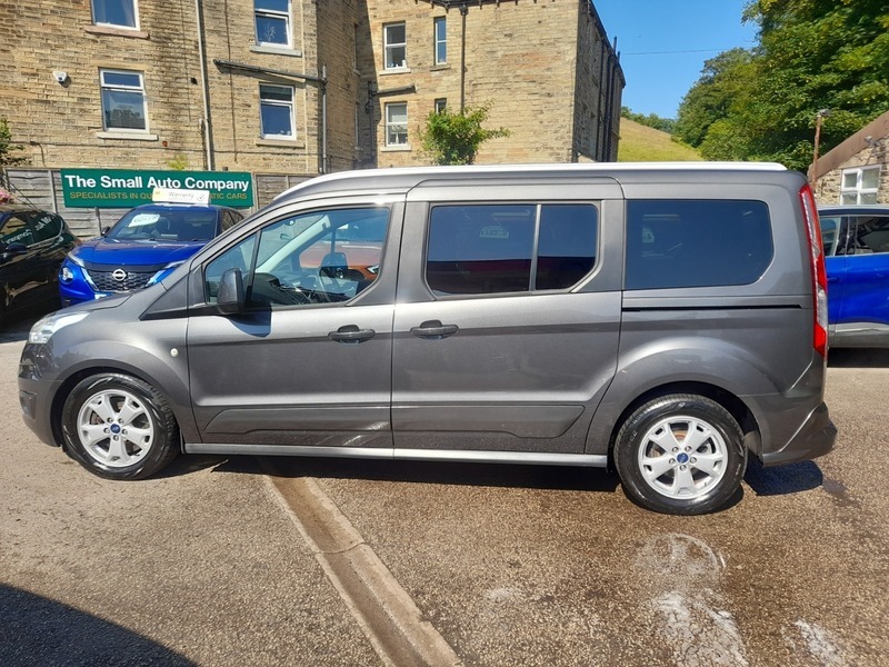 Ford Grand Tourneo Connect Mpv Blue #8