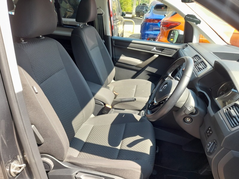 Volkswagen Caddy Maxi Life 2L Null Grey #15