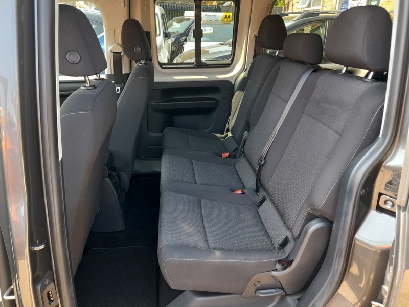 Volkswagen Caddy Maxi Life 2L Null Grey #21