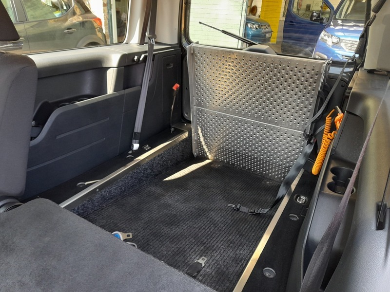 Volkswagen Caddy Maxi Life 2L Null Grey #20
