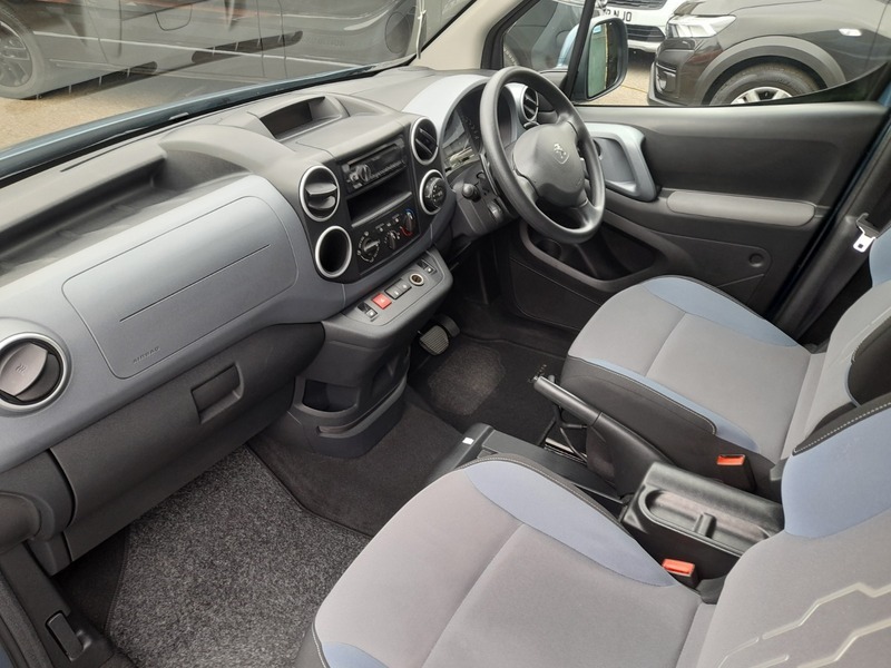 Peugeot E-Partner E-hdi Se L1 850 White #21
