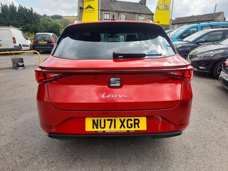 Seat Leon 1.5 Etsi Evo Xcellence Red #6