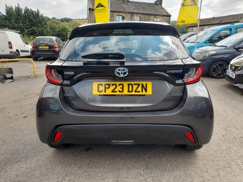 Toyota Yaris 1.5 Hybrid Icon Grey #6