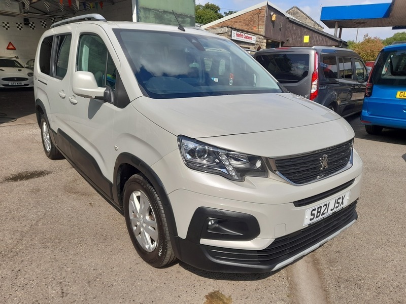 Peugeot Rifter 1.5 Hdi Blue Allure Beige
