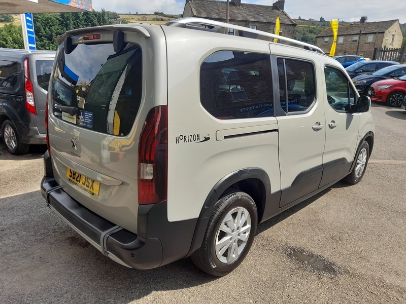 Peugeot Rifter 1.5 Hdi Blue Allure Beige #4