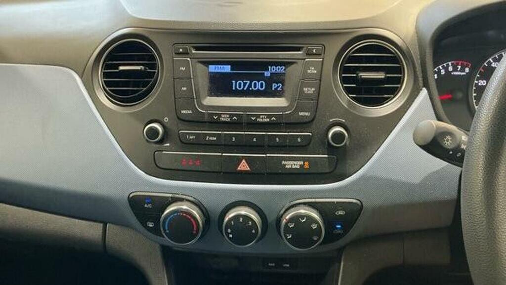 Hyundai I10 1.0 S Hatchback Euro 5 66 Ps White #10