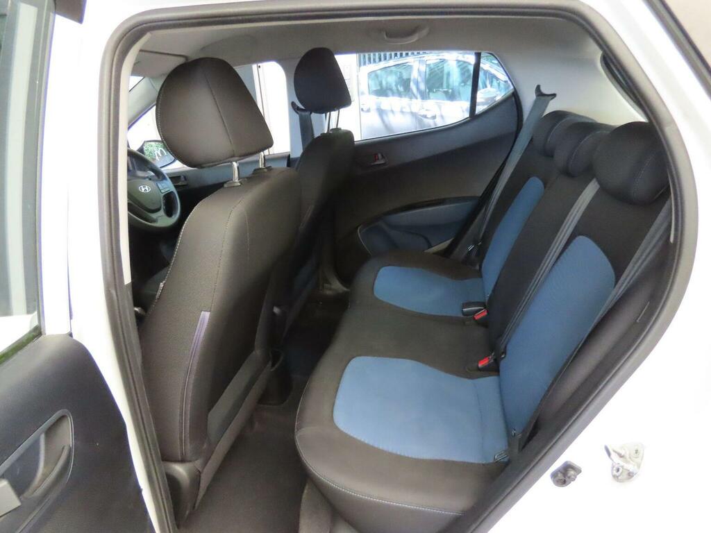 Hyundai I10 2014 1.0 Premium Hatchback Euro White #11