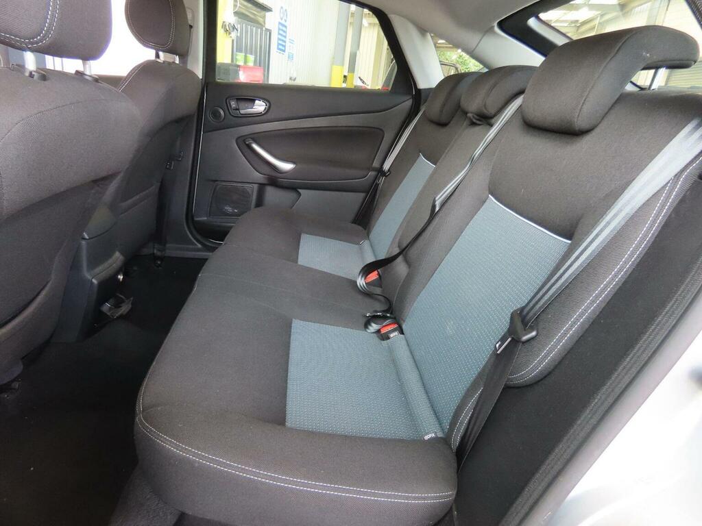 Ford Mondeo Sport Black #11