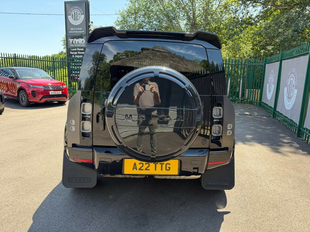 Land Rover Defender 3.0 D200 Hard Top Black #6