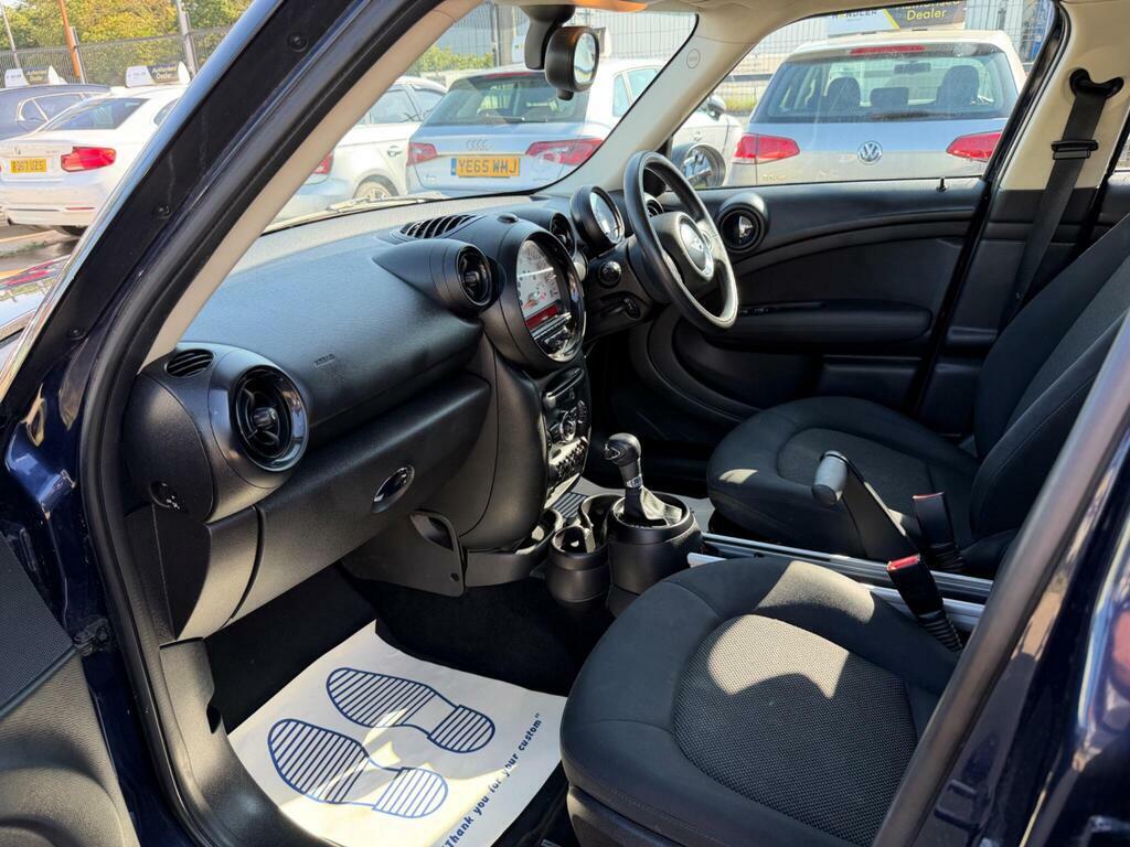 Mini Countryman Red #18