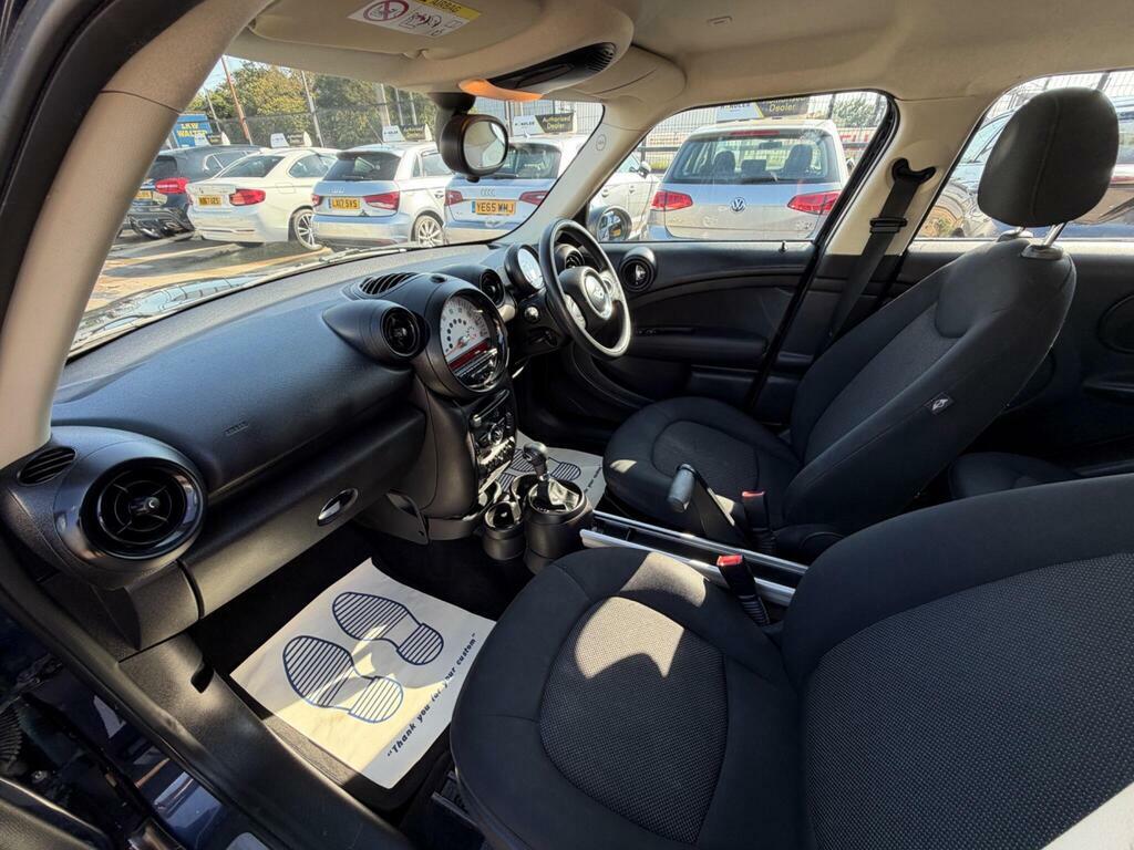 Mini Countryman Red #19