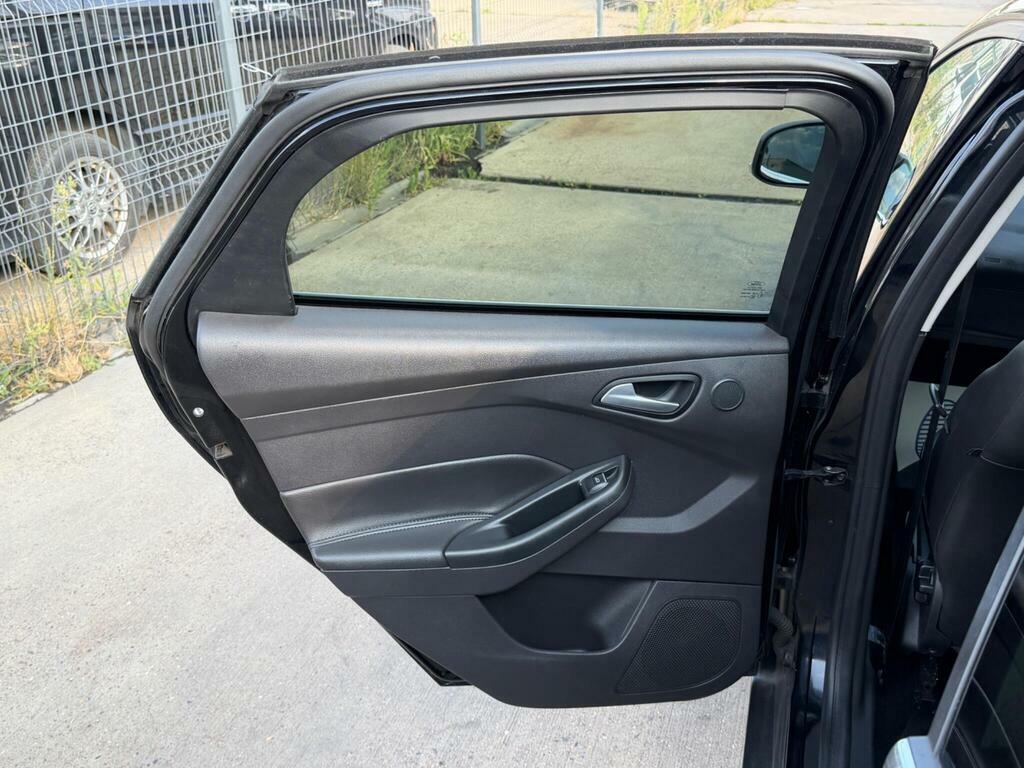 Ford Focus 2.0 Tdci Titanium X Estate Powershift E Silver #25