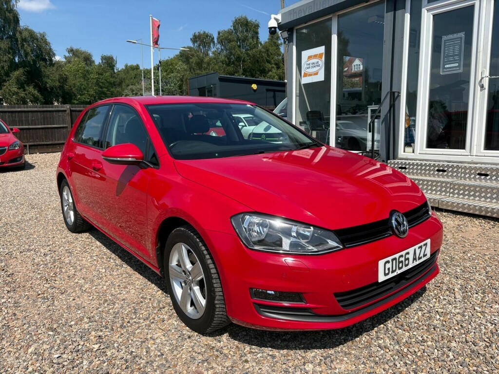 Volkswagen Golf Hatchback 1.4 Tsi Bluemotion Tech Match Edition Ds Red