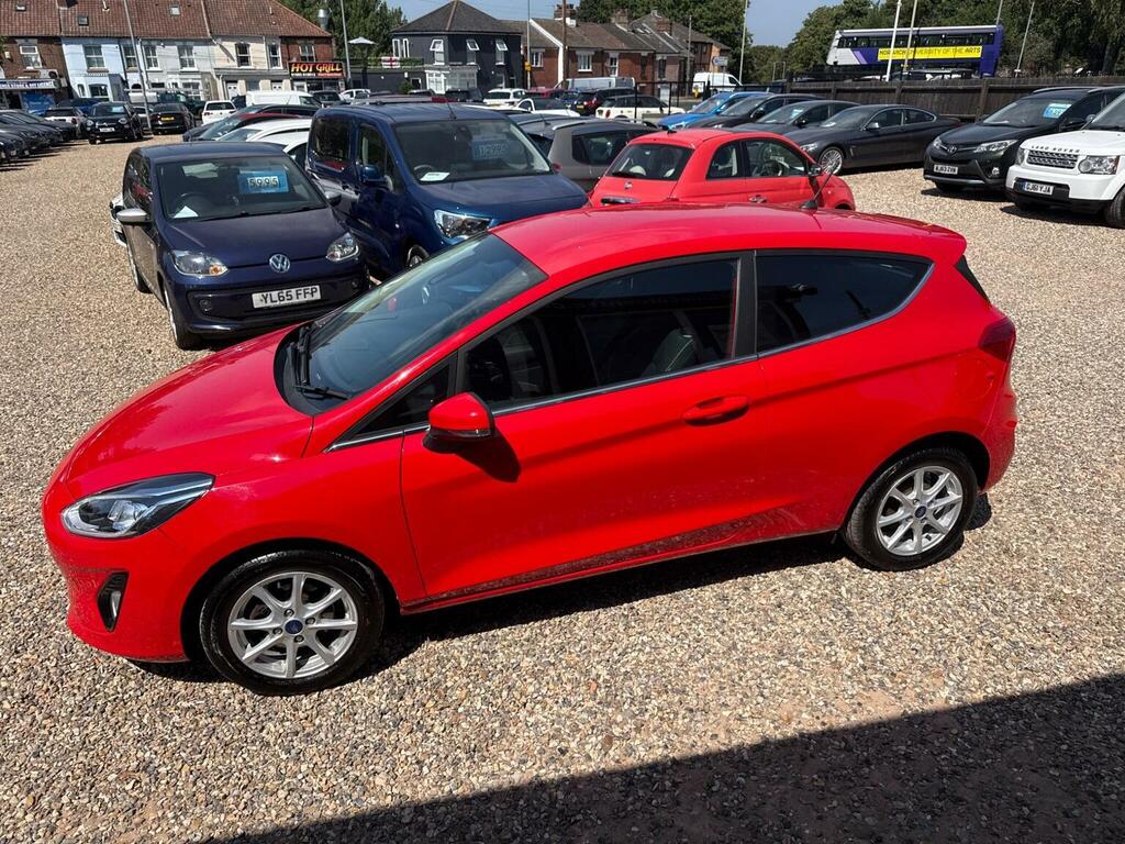 Ford Fiesta Hatchback 1.1 Ti-vct Zetec Euro 6 Ss 2018 Red #6
