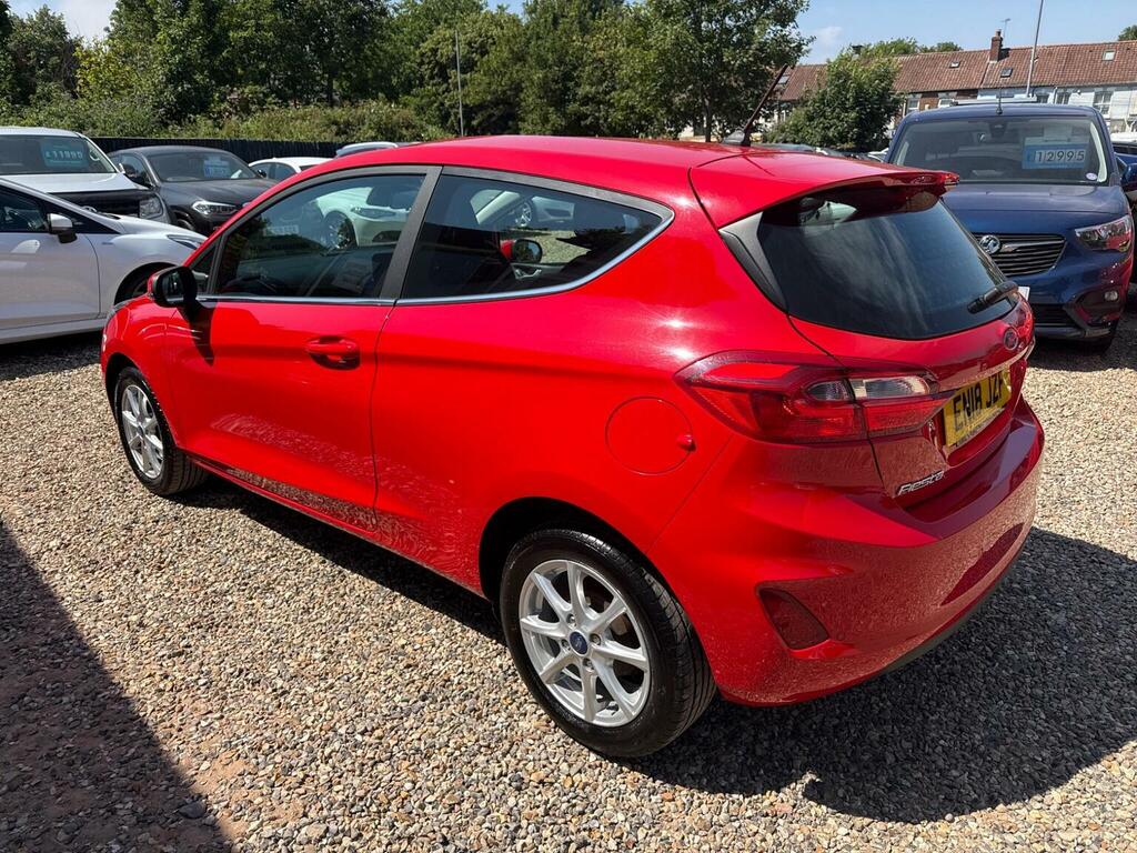 Ford Fiesta Hatchback 1.1 Ti-vct Zetec Euro 6 Ss 2018 Red #5
