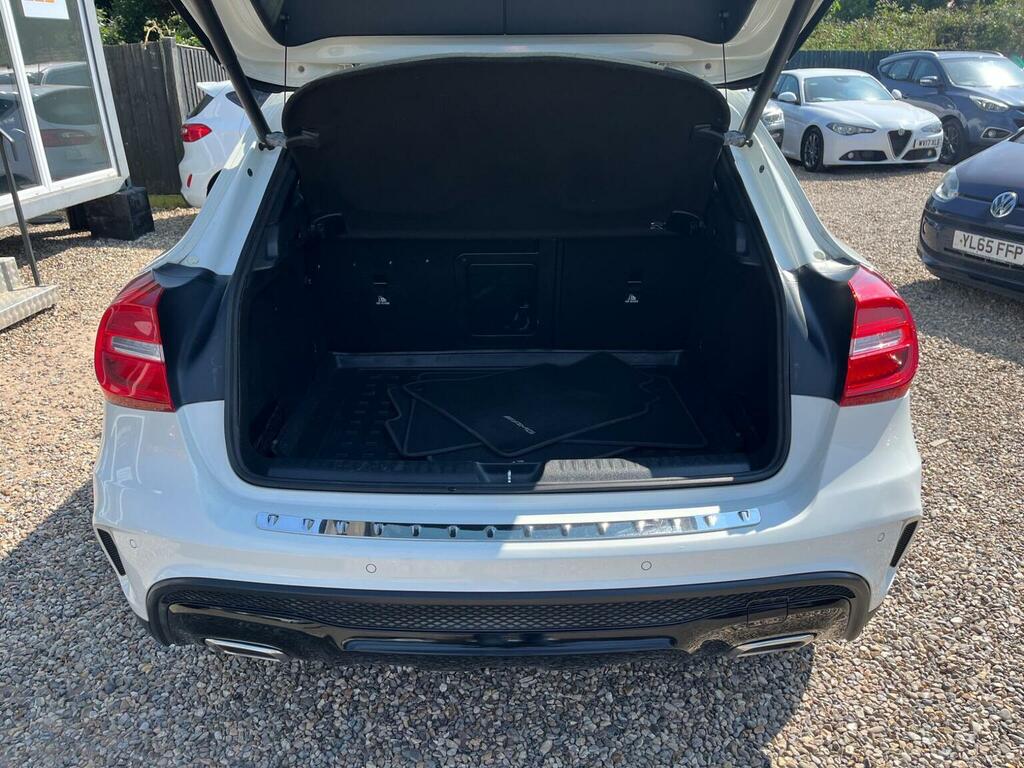 Mercedes-Benz GLA Class Suv 2.1 Gla220d Amg Line Premium Plus 7G-dct 4Ma AY65XVK White #6