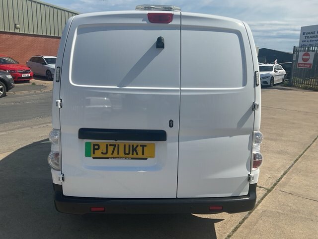 Nissan e-NV200 40Kwh Acenta Panel Van Swb Quic White #4