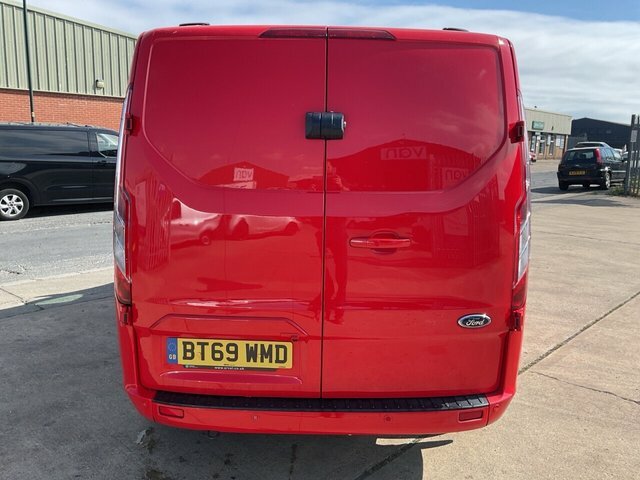 Ford Transit Custom 2.0 340 Ecoblue Limited Panel Van Manua BT69WMD Red #4