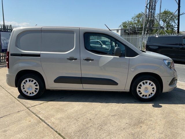 Vauxhall Combo 1.6 Turbo D 2000 Sportive Panel Van Man VF19ZVY Grey #2
