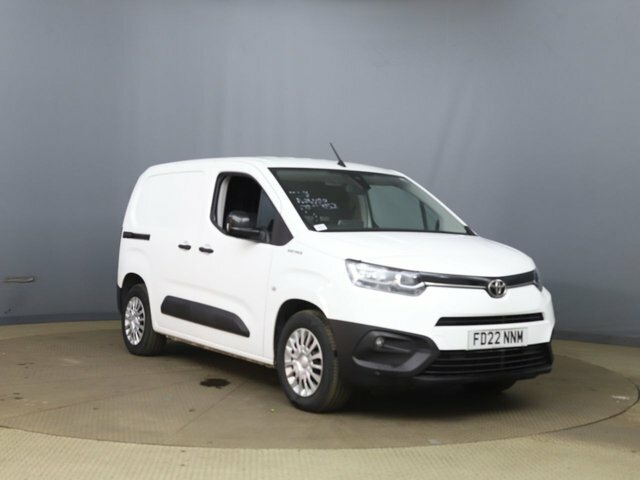 Toyota Proace City 50Kwh Icon Short Panel Van Swb White