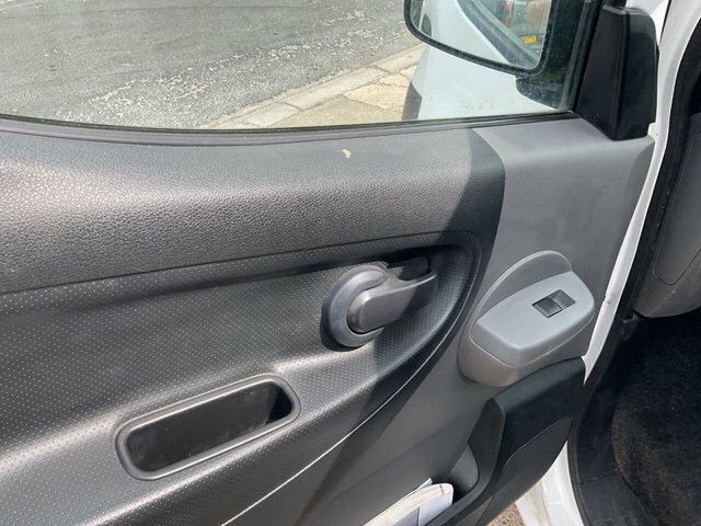 Nissan NV200 1.5 Dci 90 Acenta Panel Van Red #11