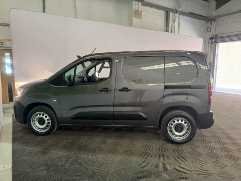 Citroen Berlingo 2023 23 1.5 Grey #4