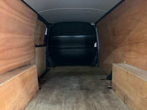 Volkswagen Transporter 2023 73 2.0 Black #3