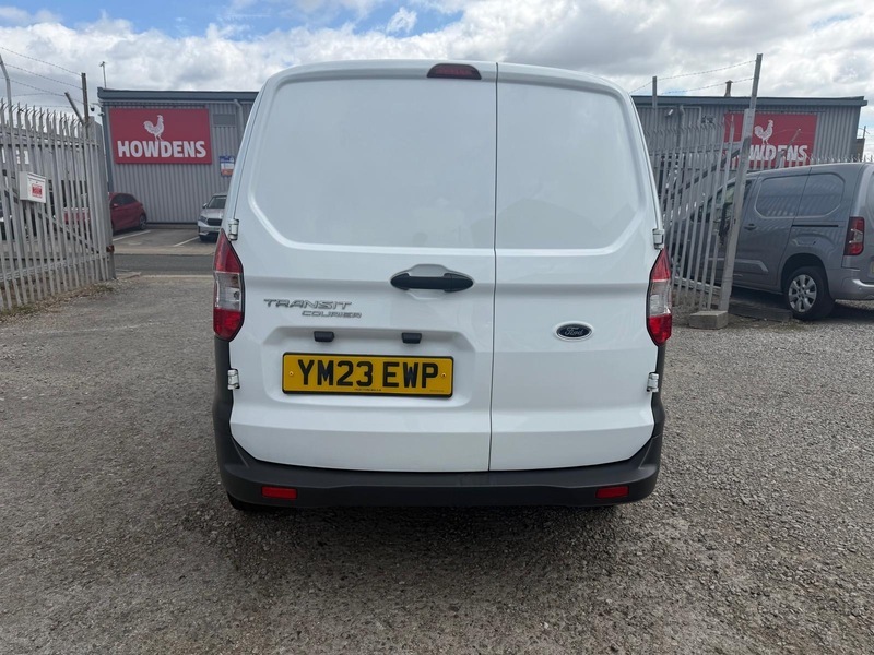 Ford Transit Courier 1.0 Ecoboost Leader Van 6 Speed #25