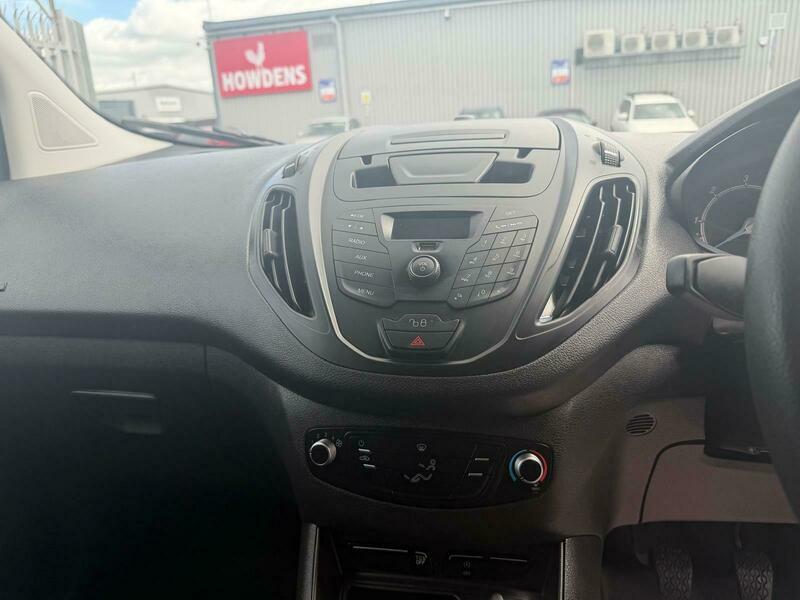 Ford Transit Courier 1.0 Ecoboost Leader Van 6 Speed #20
