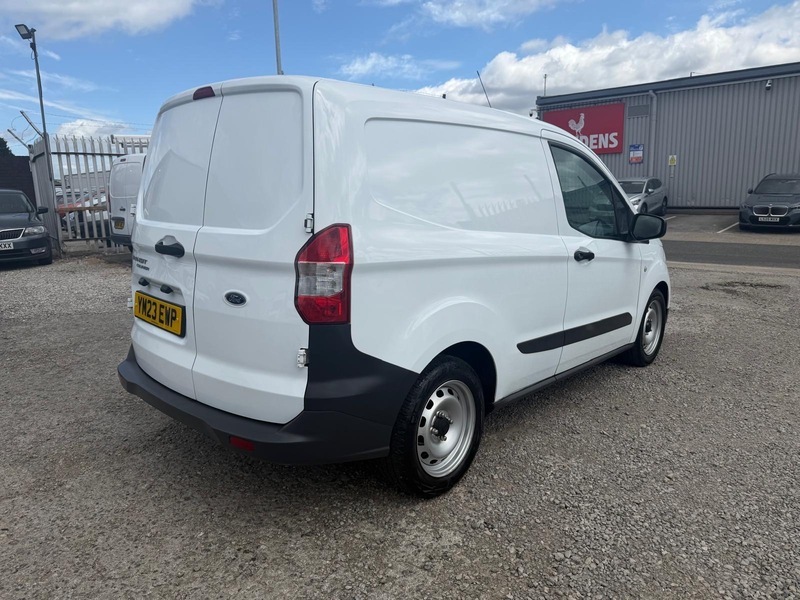 Ford Transit Courier 1.0 Ecoboost Leader Van 6 Speed #23