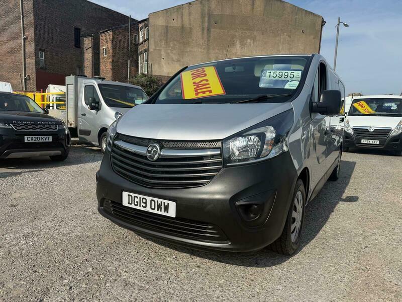 Vauxhall Vivaro Combi Cdti S S Silver #4