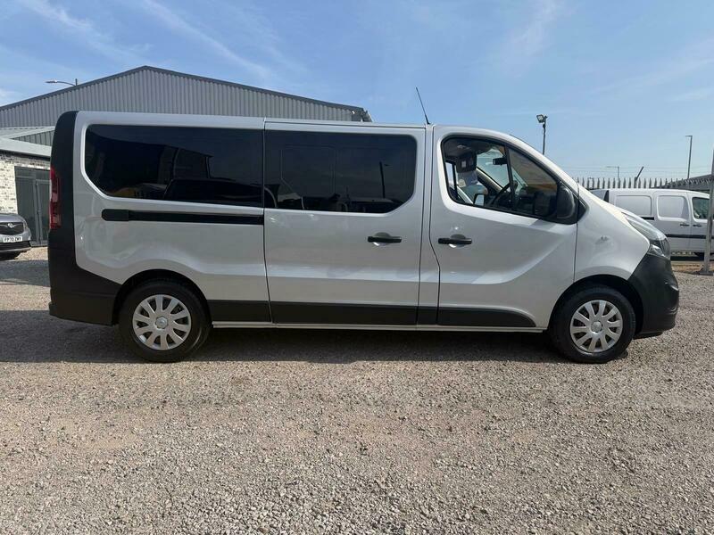 Vauxhall Vivaro Combi Cdti S S Silver #5