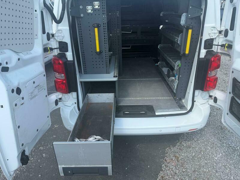 Vauxhall Vivaro 2L Edition White #27