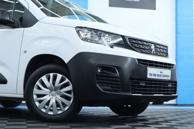 Peugeot Partner Mpv AK22BCF White #3