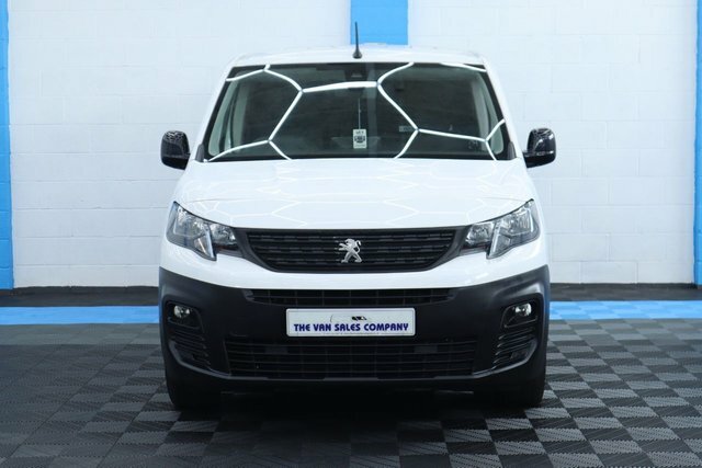 Peugeot Partner Mpv AK22BCF White #4