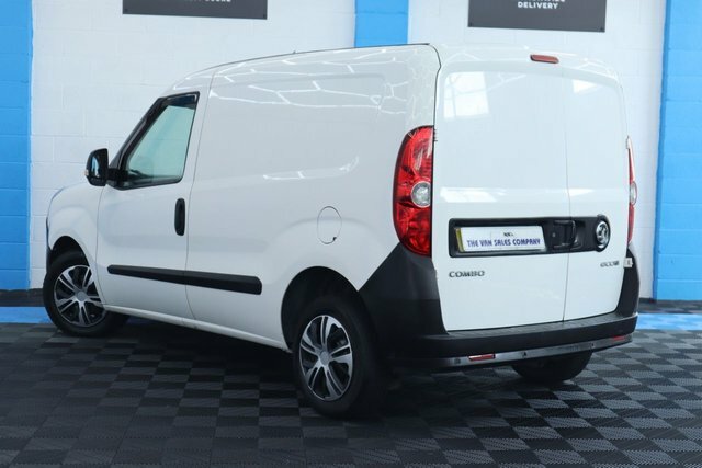 Vauxhall Combo Combo 2000 L1h1 Cdti Sportive Silver #11